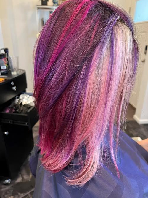 Denver Hair Extensions The White Witch Streak is all about contrast, confidence, and a little bit of(..)